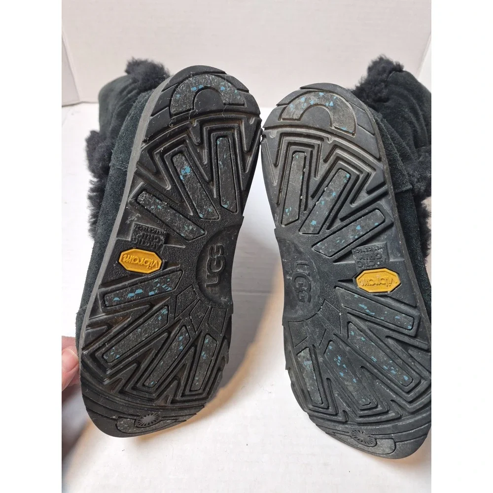 UGG 1017511 Adirondack Grandle Black Suede Sheepskin Boots Vibram Sole Women's 8